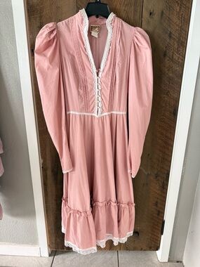 Vintage Gunne Sax Prairie Cottagecore Dusty Pink Lace-Trim Midi Dress